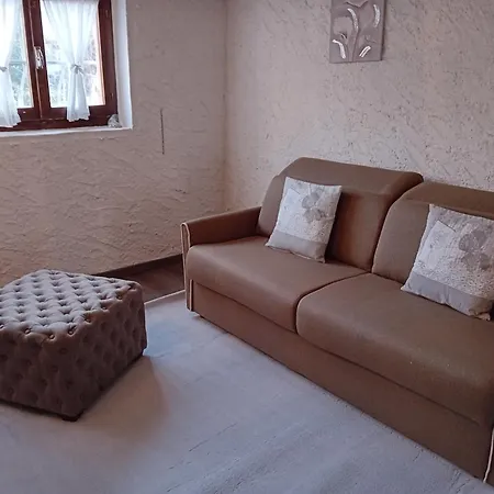 Apartament Antica Casa Di Lea San Siro (Lombardy)