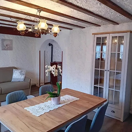 Apartment Antica Casa Di Lea San Siro (Lombardy)